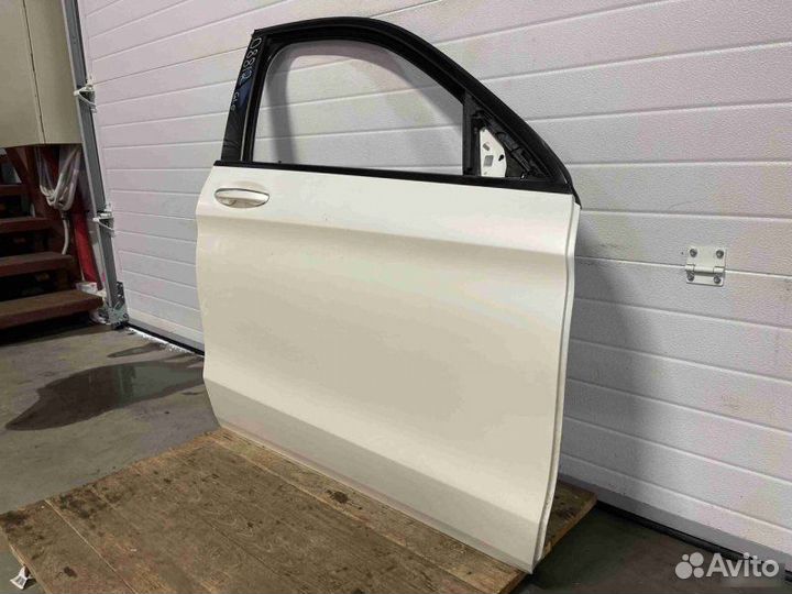 Дверь передняя правая Mercedes-Benz Glc X253