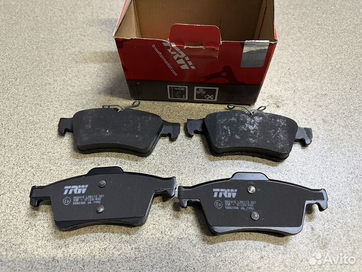 Тормозные колодки задние TRW на Ford Focus II