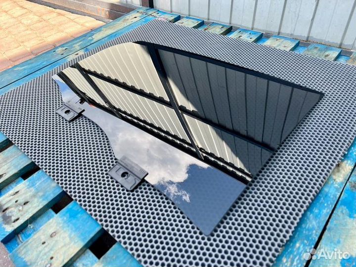 Стекло триплекс Porsche Cayenne 9Y заднее правое