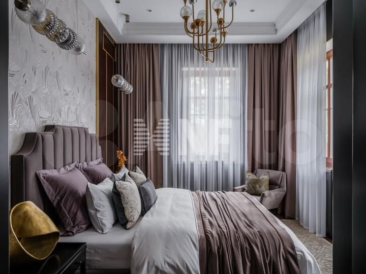 Дом 697 м² на участке 30,7 сот.