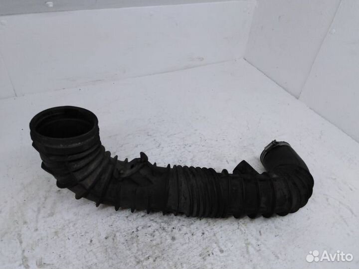 Патрубок воздушного фильтра