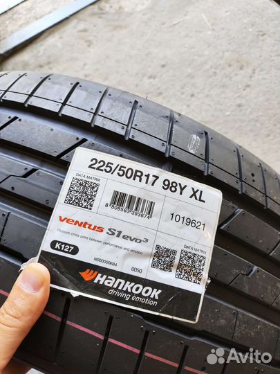 Hankook Ventus S1 Evo 3 K127 225/50 R17