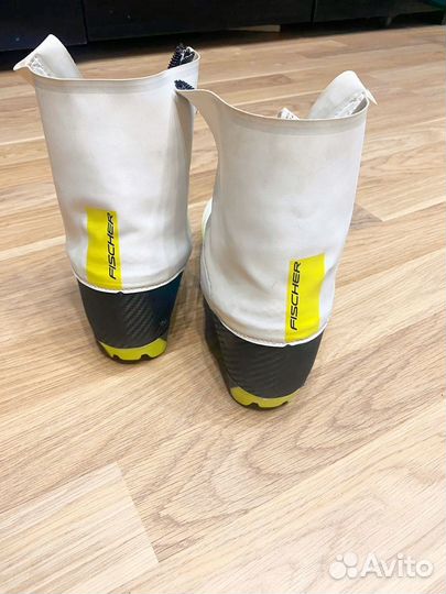 Лыжные ботинки fischer carbonlite classic