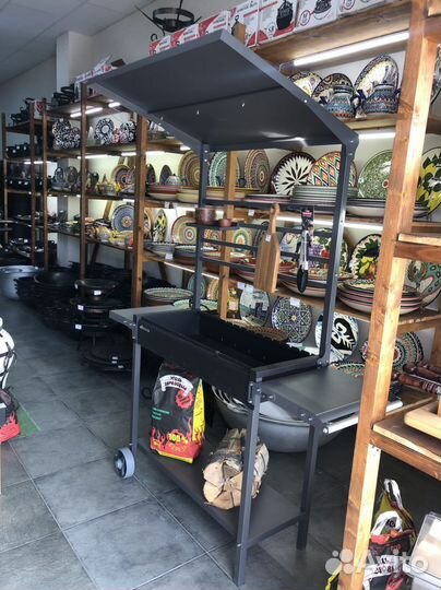 Мангал на колесах с навесом