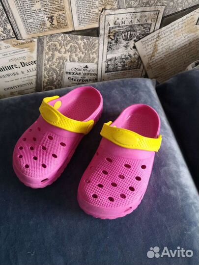 Купальник детский 1,5-2года и кроксы 25р