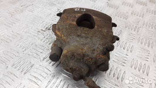 Суппорт тормозной передний правый volkswagen jetta