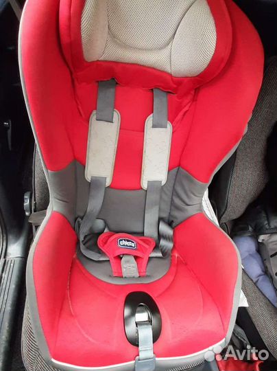 Автокресло Chicco Isofix