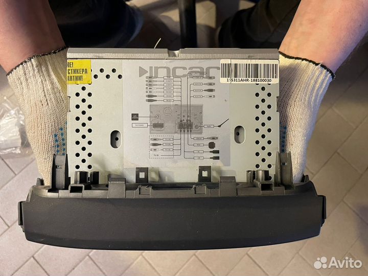 Авто магнитола Incar