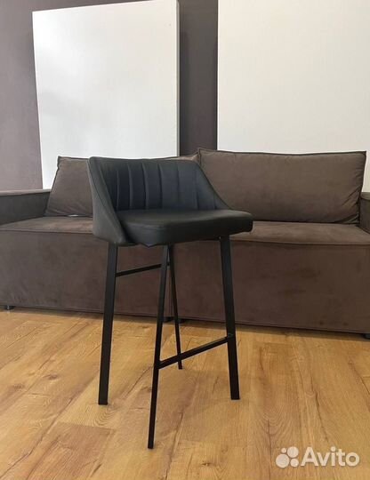 Барный стул новый