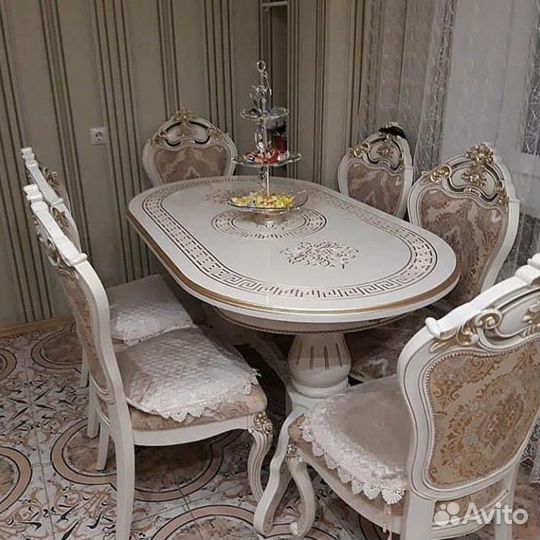 Стол Версаче Лапка