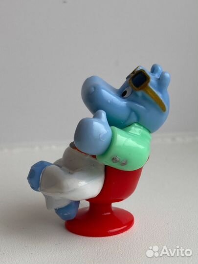Игрушки из киндера 90х бегемот крот