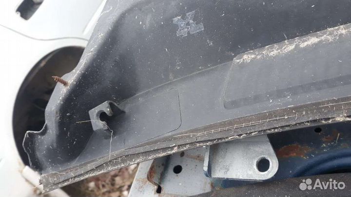 Жабо Nissan primera p11