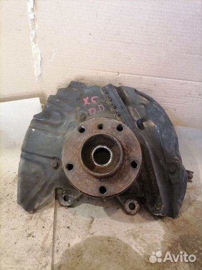 Кулак поворотный передний правый BMW X5