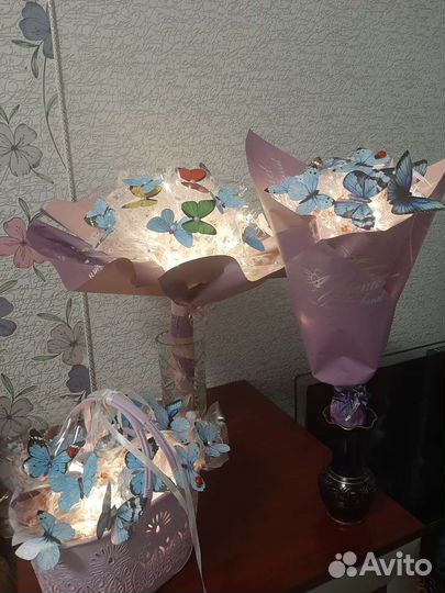 Букет из бабочек светящийся