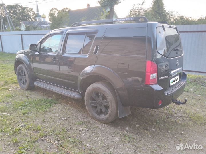 Nissan Pathfinder 2.5 МТ, 2006, 196 000 км