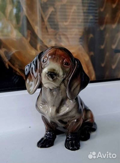 Фарфоровая статуэтка,Такса