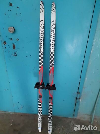 Беговые лыжи