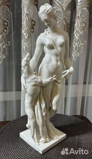 Диана с собакой. Германия