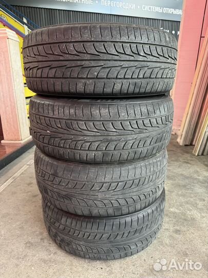 Firestone Firehawk Wide Oval 215/45 R17 97V