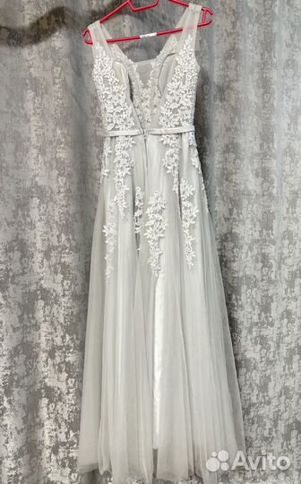 Вечернее платье с открытой спиной