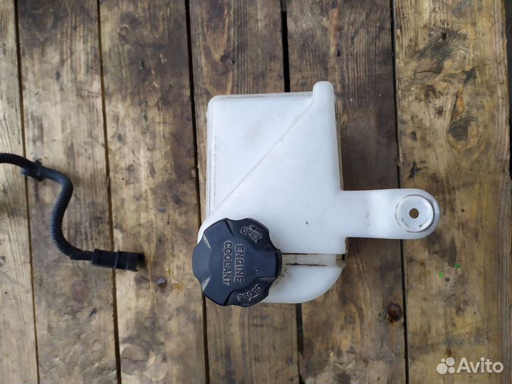 Бачок расширительный kia Venga