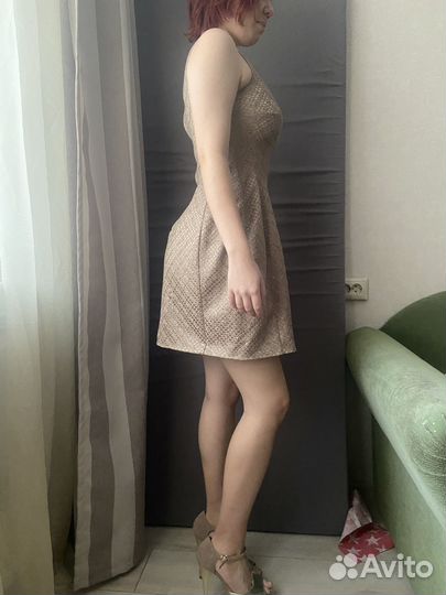 Нарядное платье