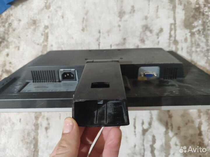 Монитор LG 19'