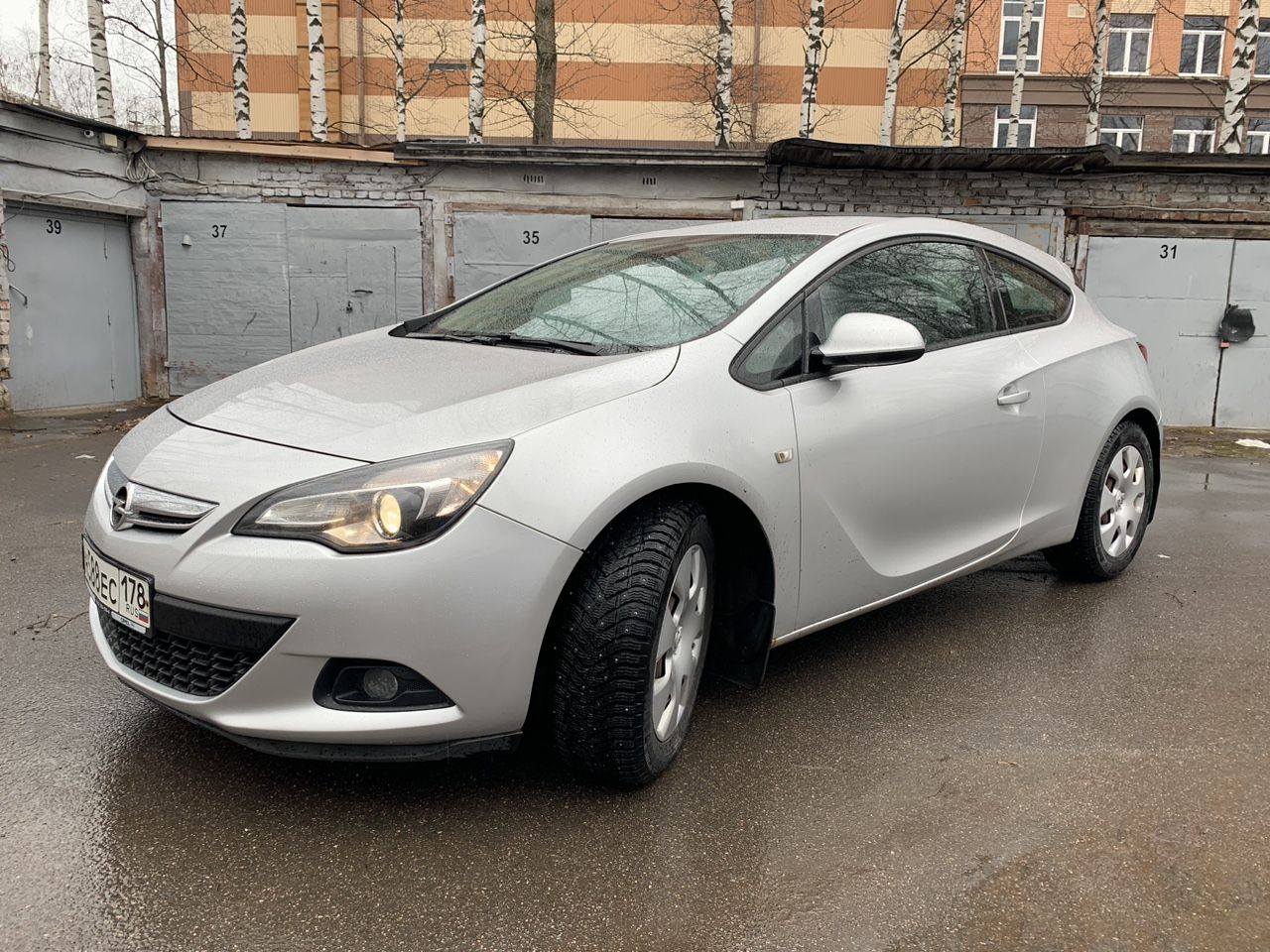 Opel Astra GTC: фото владельца