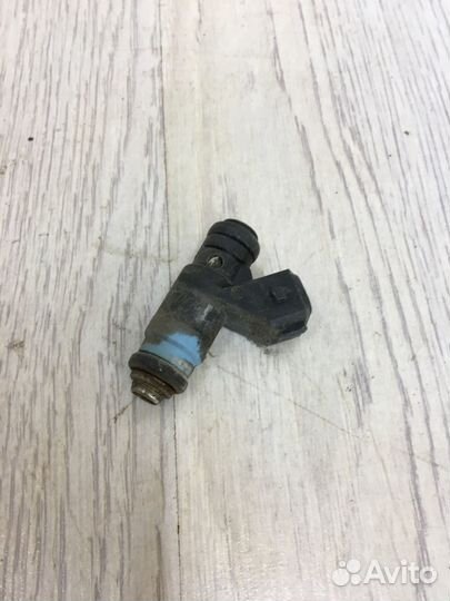 Форсунка топливная Renault sandero