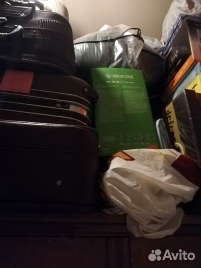 Коробки от игровых консолей, контроллеров, от lego