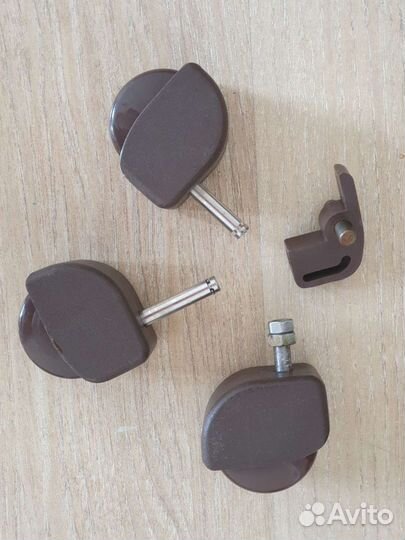 Колёсики/металлические уголки для мебели
