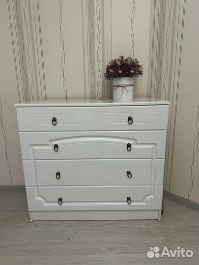 Комод белый глянец