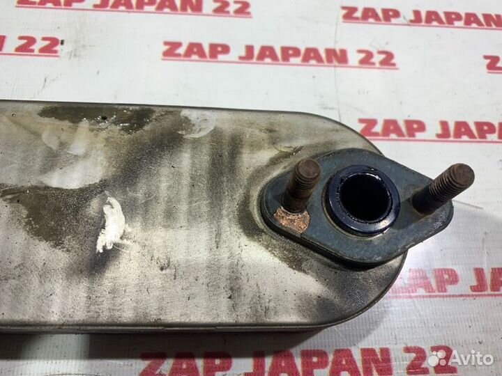 Радиатор масляный Mitsubishi Delica PE8W 4M40 1994