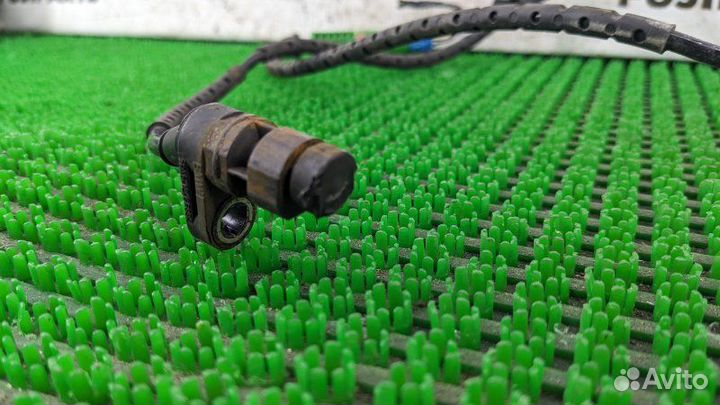 Датчик ABS задний левый Land Rover Range Rover