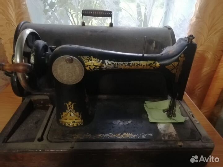 Швейная машина Singer