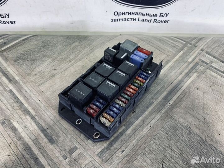 Блок предохранителей под капот Range Rover L322