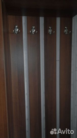 Продаю б/у шкаф для прихожей