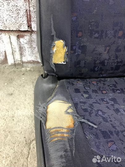 Сиденье переднее правое Peugeot 206 хетчбек 1.9D