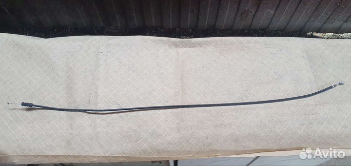 Трос капота бмв Е60