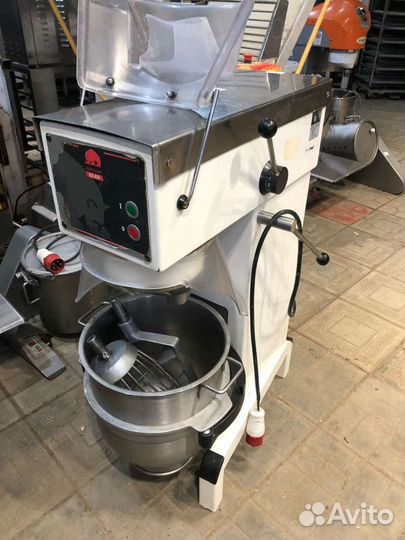 Миксер на 40л Bear Varimixer AR 40