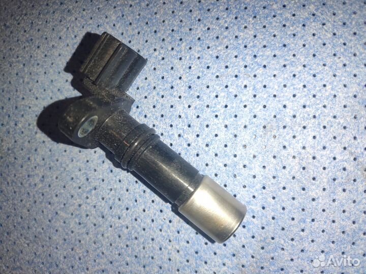 Датчик положения коленвала Toyota lexus GS450/IS25