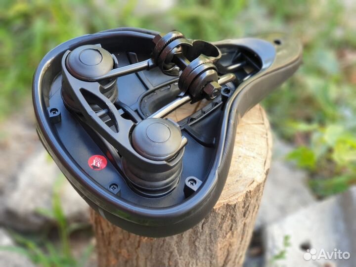 Седло комфортное с анатомическим отверстием