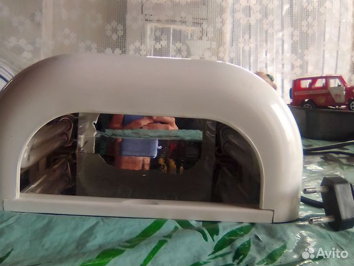 Лампа для сушки ногтей