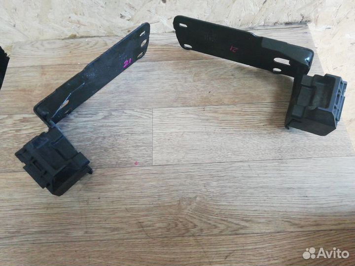 Кронштейн крепления радиатора BMW 3 серия Е90/91 L