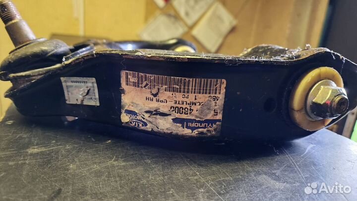 Рычаг верхний правый Hyundai Porter