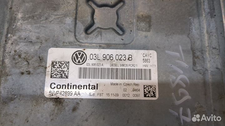 Блок управления двигателем Volkswagen Golf 6