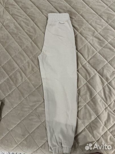 Спортивный костюм женский