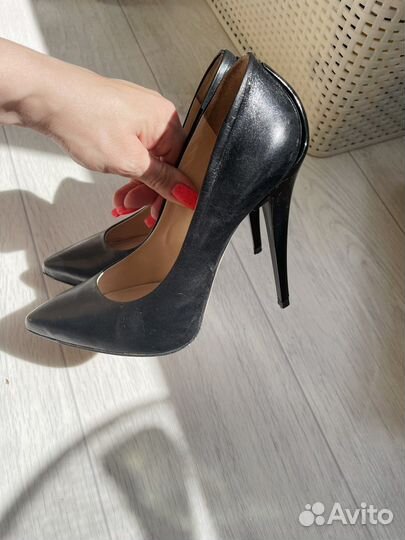 Туфли женские кожаные 39
