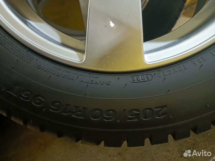 Диски литые dezent в сборе R16 5x105 Et 38