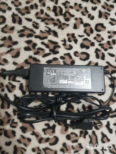 Блок питания (Адаптер) 19.5v